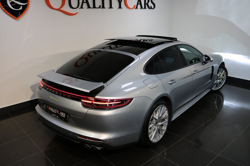 Porsche Panamera 2020 - miniatyr 25