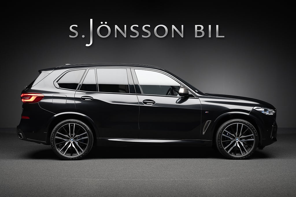 BMW X5 M50i V8 / Innovation / Night Vision /Laser /Se Filmen