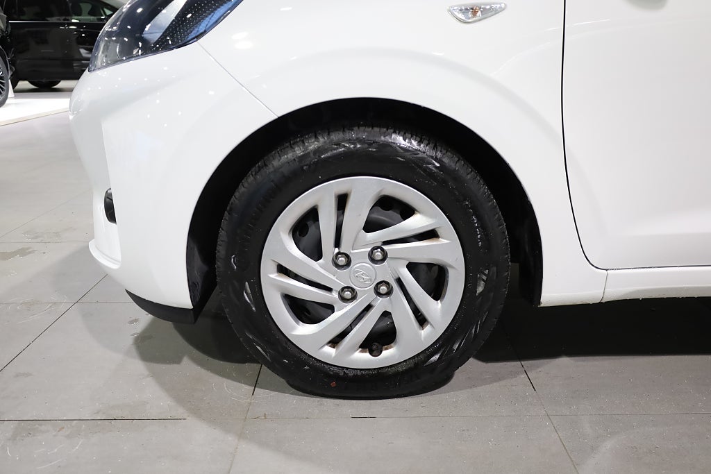 Hyundai i10 1.0 blue AUT Essential CarPlay Rattvärme Leasbar 2022