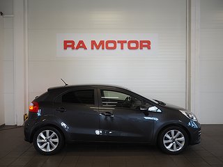 Halvkombi Kia Rio 4 av 20