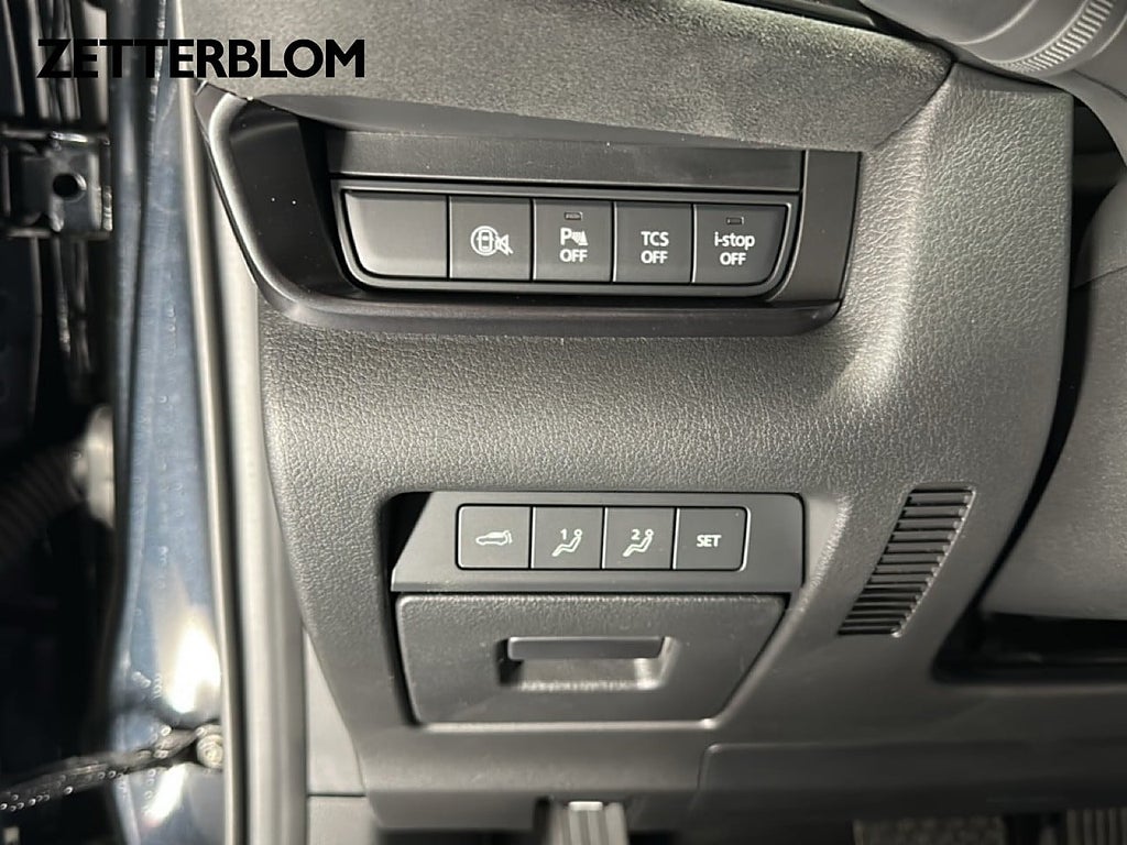 SUV Mazda CX-30 14 av 20