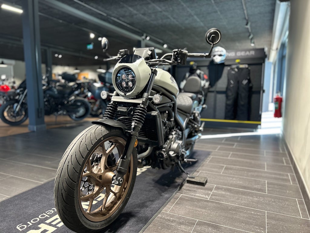 Honda CMX1100D3 Rebel/ DCT / Zizzi-bar / Komfortsadlar