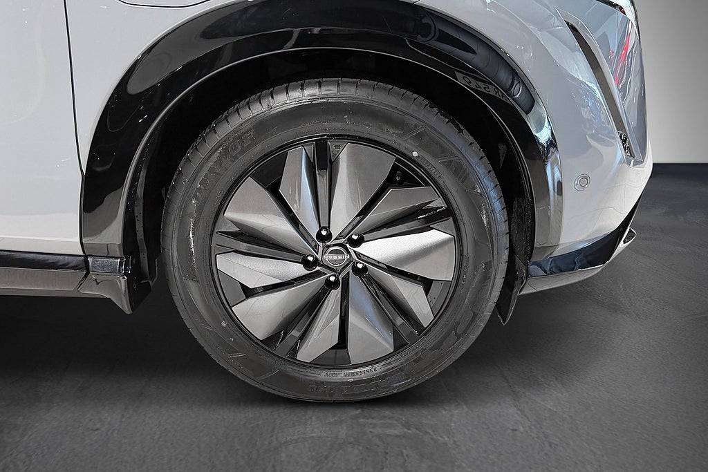 Nissan Ariya 87 kWh EVOLVE e-4ORCE LAGERBIL 2024