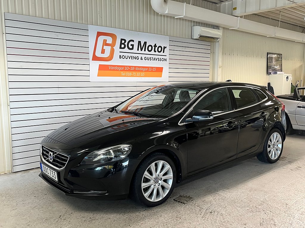 Volvo V40 D3 150hk Aut Summum Drag/Värmare/VOC/0,4L milen