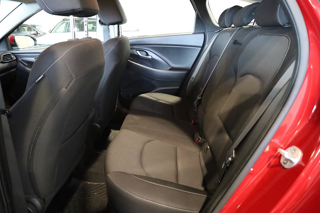 Hyundai i30 1,4 T-GDi 140hk Kombi Aut M-värme Kamera Keyless 2020