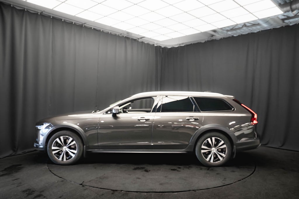 Volvo V90 Cross Country B4 AWD Advanced DRAG D-VÄRM KAMERA ADAPTIV-FAR