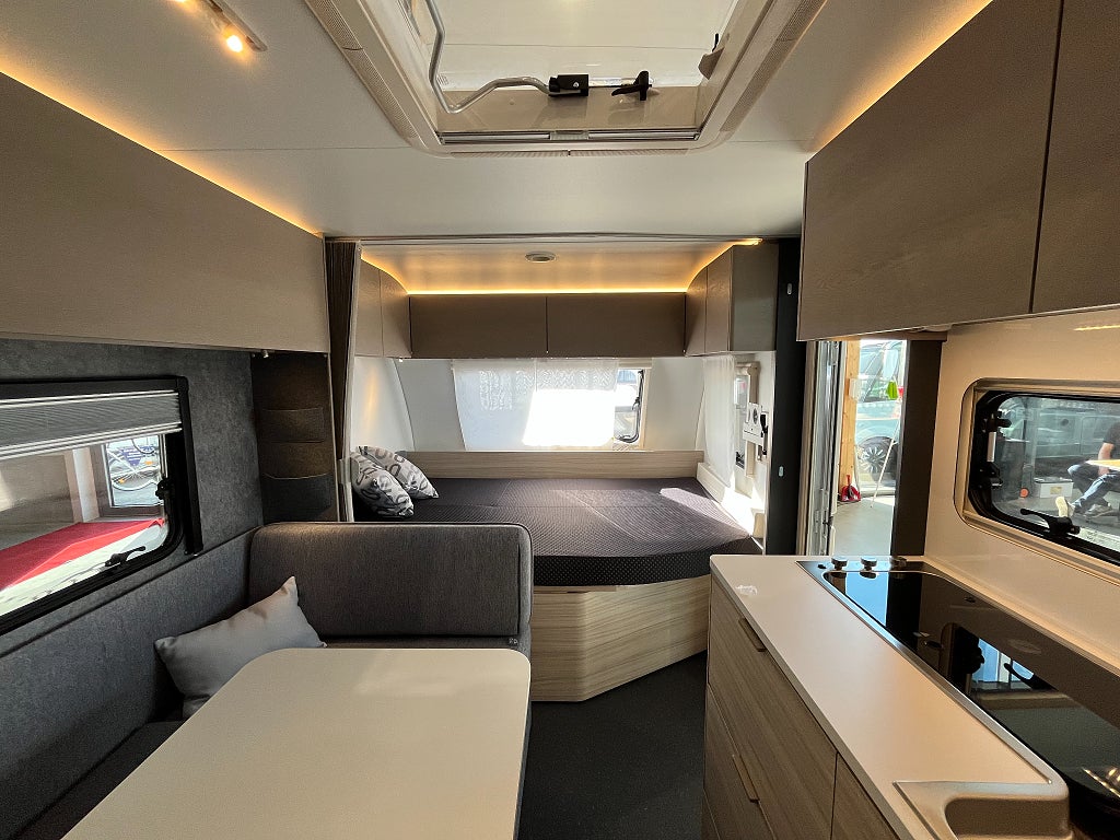 Adria Altea 552 PK / Barnkammare / 7 bäddar / 1695kr/månad - Adria