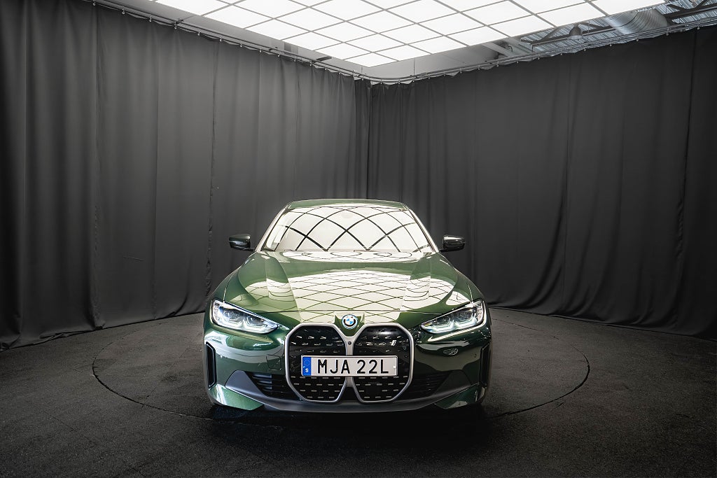 BMW i4 eDrive40 LÄDER DRAG 360° ADAPTIV-FART 1-ÄGARE MOMS