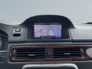 Volvo XC70 D4 AWD Summum SoV-Däck/Navi/Skinn/Värmare/Drag/Elstol – bild 15