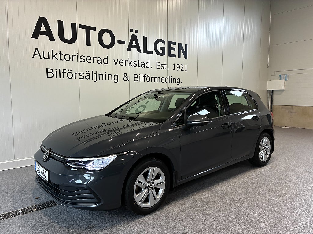 Volkswagen Golf 1.0 TSI /Navigation/Amber light