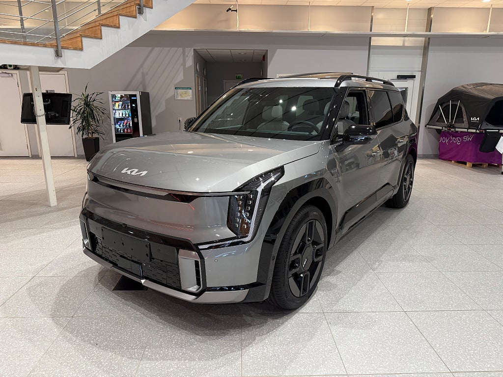 Kia EV9 GT-Line 7-sits AWD 384hk Omg Lev  *20" V-hjul 9900:-*