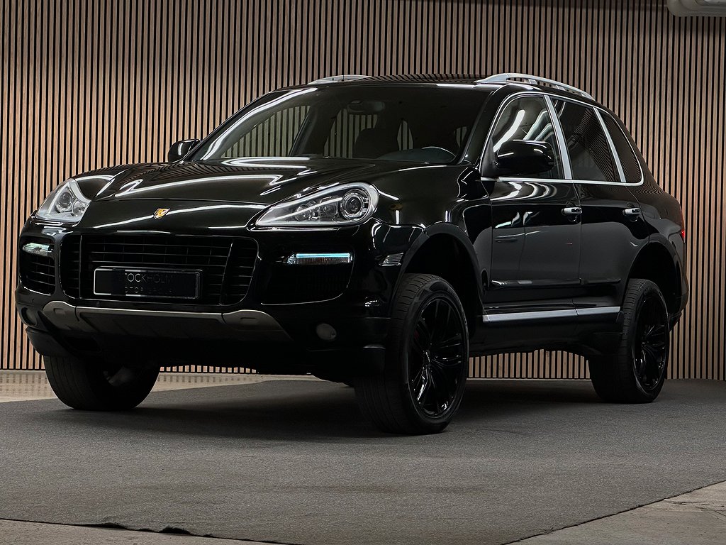 Porsche Cayenne TURBO S/ SPORT CHORNO 4,8 V8/ TAKLUCKA/550HK/*MAXAD*