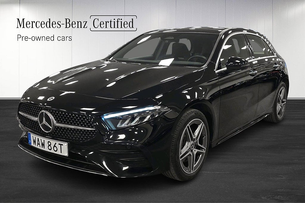 Mercedes-Benz A 250 e AMG Panorama Rattvärme Panelbelysning