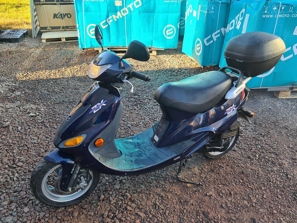 Kymco SUPER FEVER ZX KÖRKORTSFRI MOPED  8500 KR 