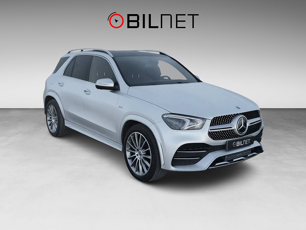 Mercedes-Benz GLE 350 de 4MATIC 9G AMG *3,99%* Pano Värmare Burmester