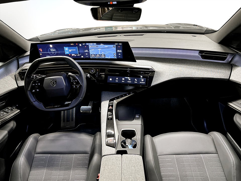 Bild på Peugeot 5008 GT Hybrid 145hk Aut 7-SITS B-KAMERA CARPLAY