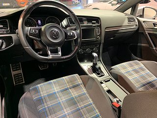 Halvkombi Volkswagen Golf 15 av 26