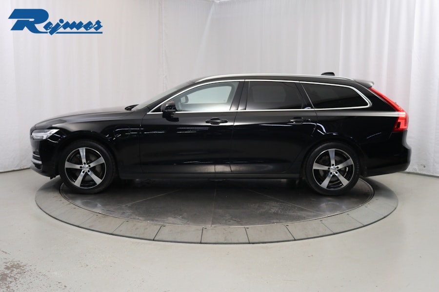 Volvo V90 T8 AWD Momentum 2018, bild 3/55