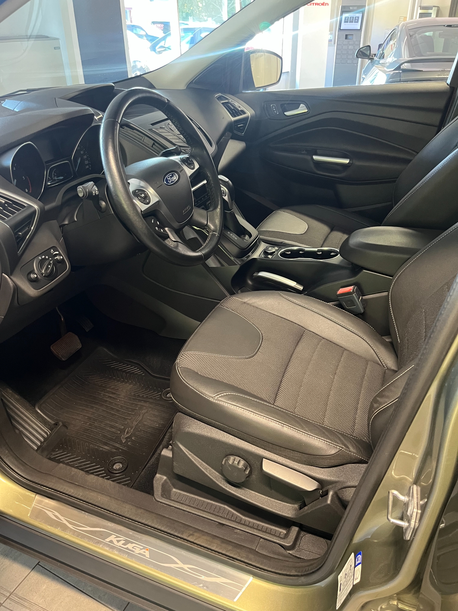 Ford Kuga 2015, bild 6/10