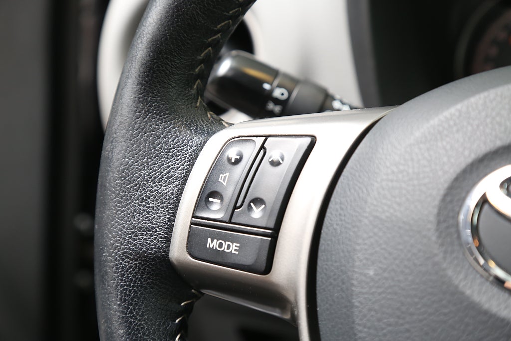 Toyota Yaris 1,33 Dual VVT-i Active Edition Feel 5-dörrar 2015