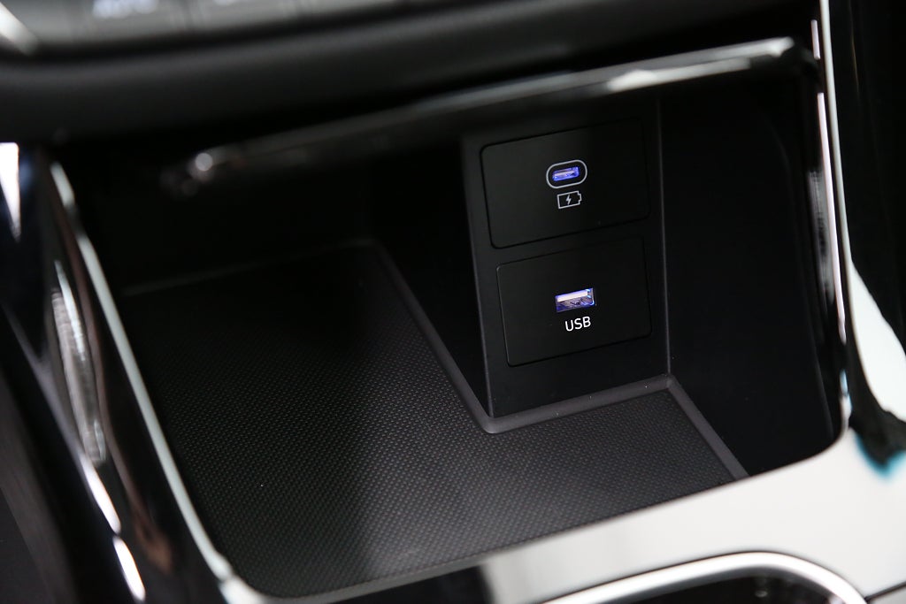 Hyundai i30 1,0 T-GDi MHEV Essential Kombi Aut Navi Kamera 2025