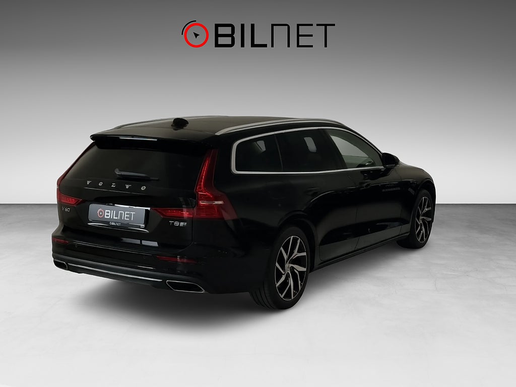 Volvo V60 Recharge T8 AWD *3,99%* Plug-In Pano Navi Kamera VOC