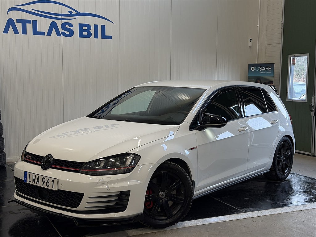 Volkswagen Golf 5-door GTI Performance 2.0 DSG 230hk|Carplay|Bkam|SoV|
