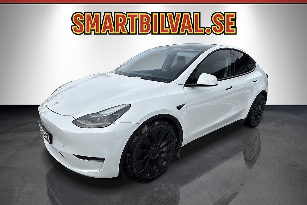 Tesla Model Y Performance AWD Dragkrok Pano MOMS