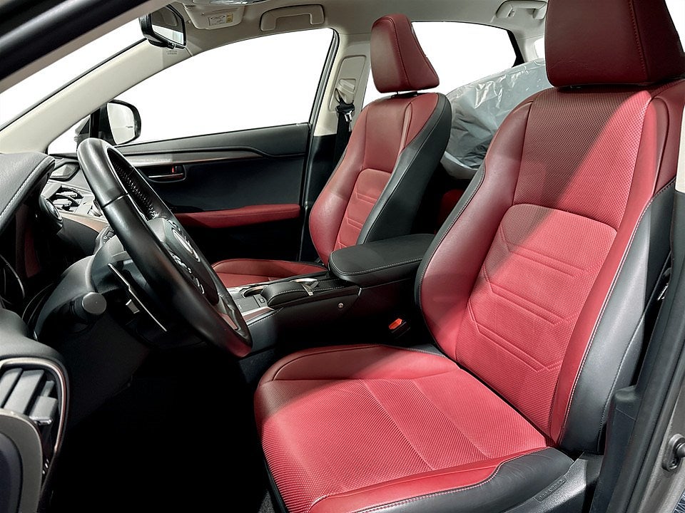 Bild på Lexus NX 300h 2.5 197hk Aut AWD - DRAG, B-KAMERA,1 ÄGARE