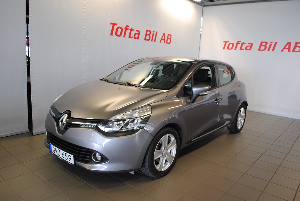 Renault Clio 90 Hk 5300 Mil 0:- Kontant