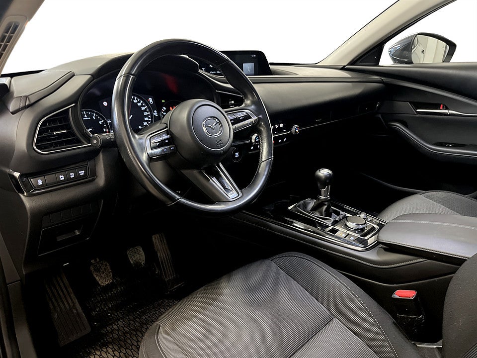 Bild på Mazda CX-30 Sky 2.0 e-SKYACTIV-G M 150hk B-KAMERA CARPLAY