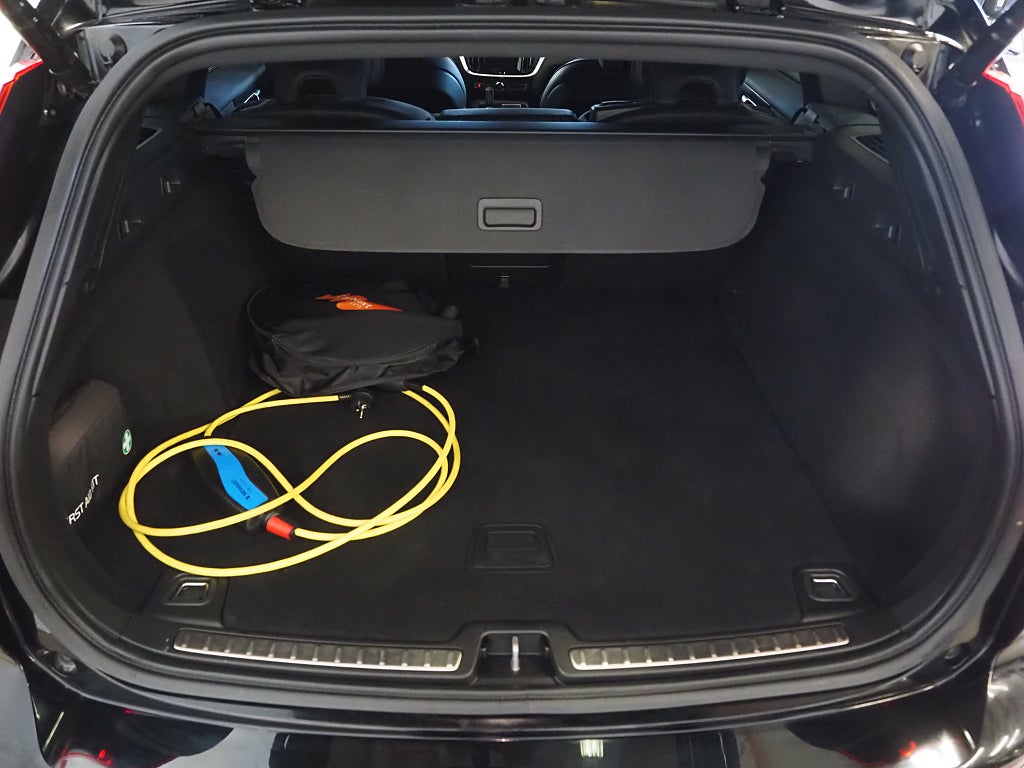 Volvo V60 T8 Twin Engine AWD Geartronic R-Design 392hk | VOC | 2020