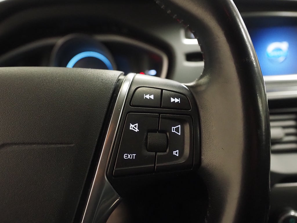 Volvo V40 D3 Geartronic Summum Drag Kamera D-Värm Skinn 2014