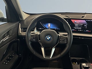 BMW X1 xDrive25e Steptronic S&V-hjul/Kamera/Drag/Carplay/MOMS – bild 9