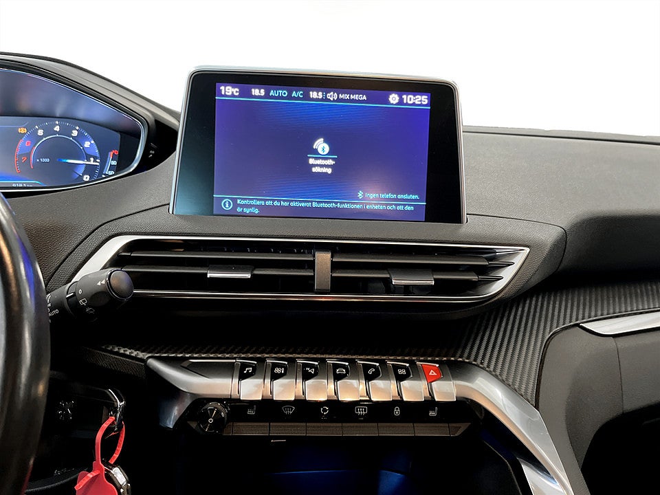 Bild på Peugeot 3008 Active 1.2 PT 130hk Aut BACKSENSORER DRAG