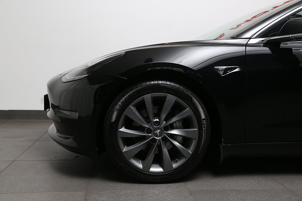 Tesla Model 3 Long Range AWD | Pano | B-Kamera | Skinn | 2019
