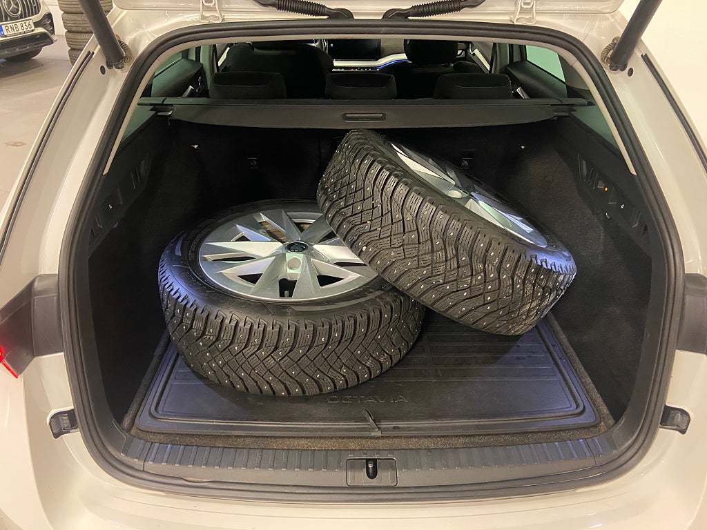 Skoda Octavia 2021 - miniatyr 8