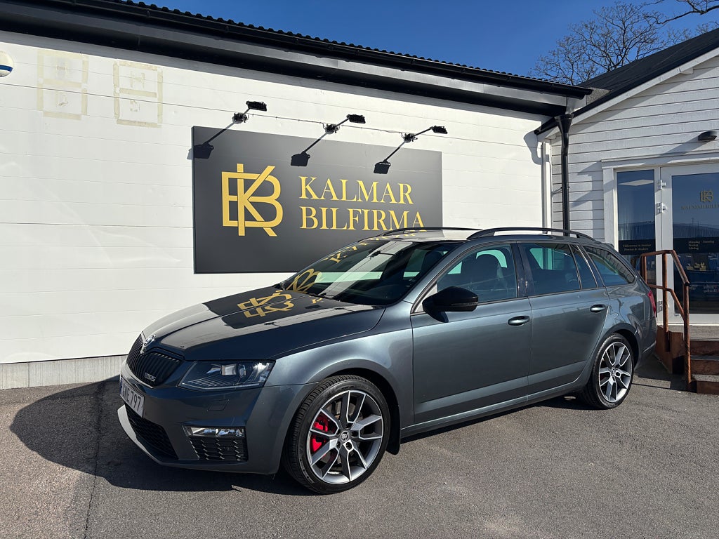 Skoda Octavia Kombi RS 2.0 TDI RS,Sommar & Vinterdäck,Fullservad