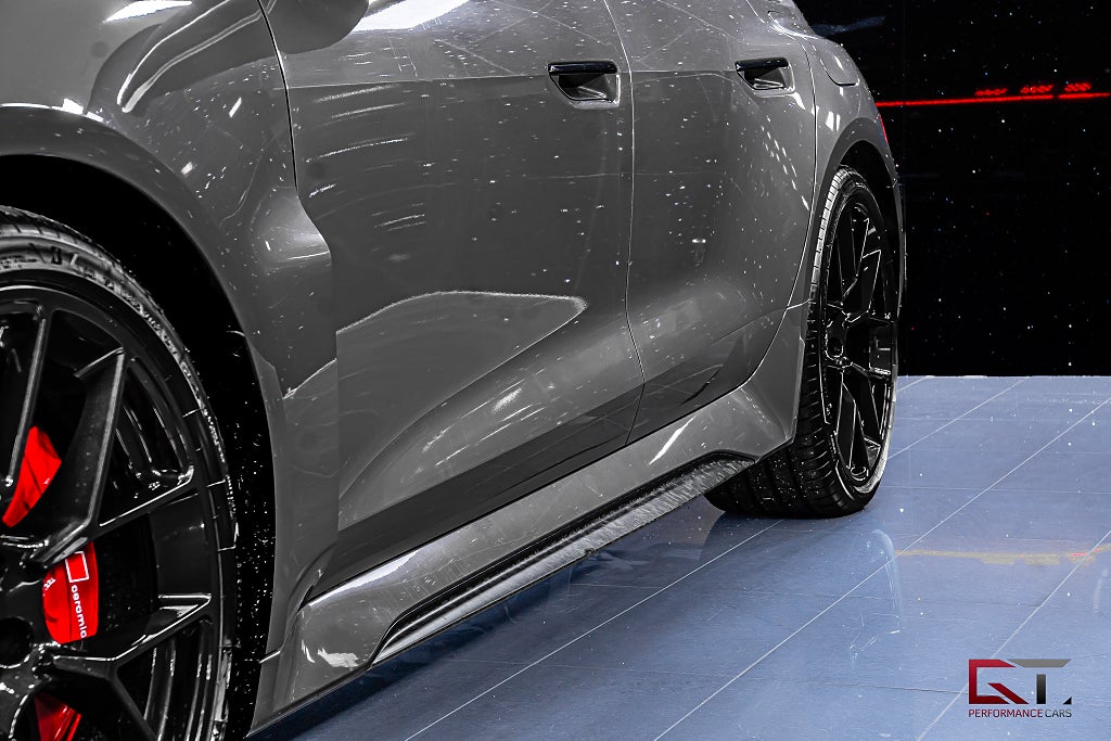 Audi RS5 Avant MOMS Keramiska Sport-paket Kamouflage Pano Drag