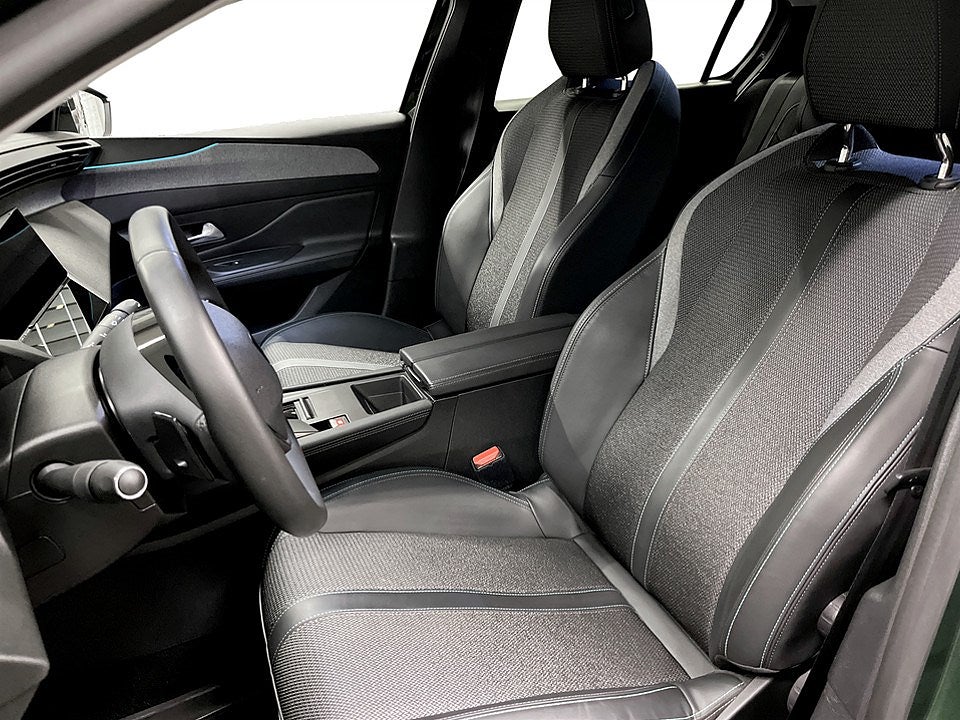 Bild på Peugeot 308 Allure 1.2 PT 130hk Aut - B-KAMERA, CARPLAY