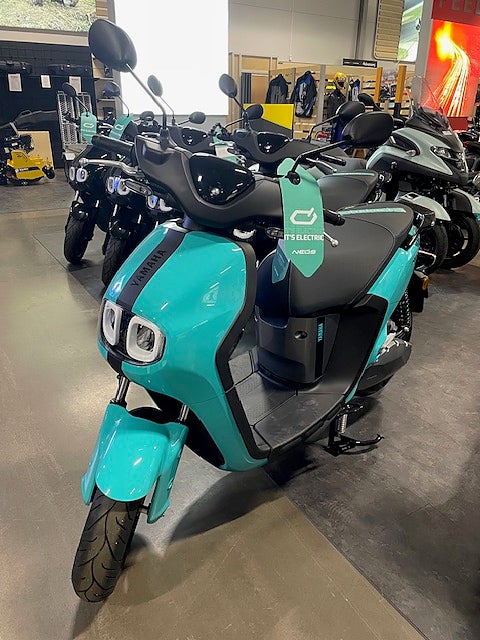 Yamaha REA Neos el-moped 2xbatteri 1 KVAR SPARA 10000