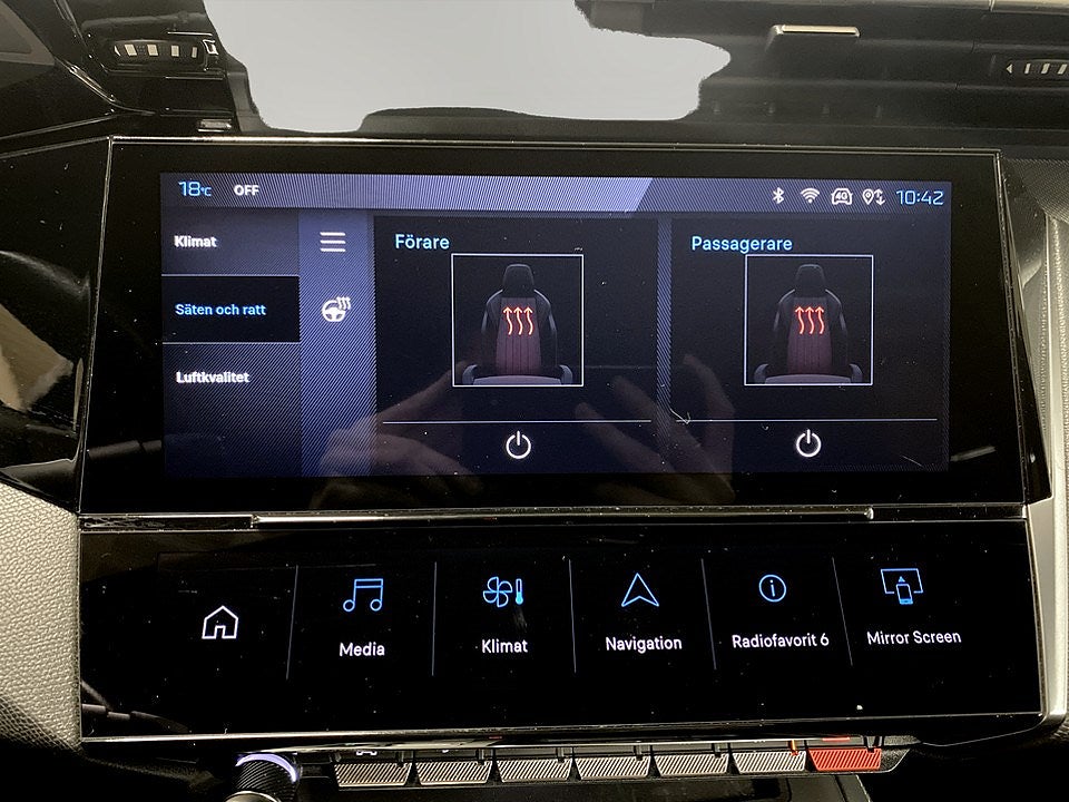 Bild på Peugeot 408 GT 1.2 PT 130hk Aut - B-KAMERA, ELSTOL