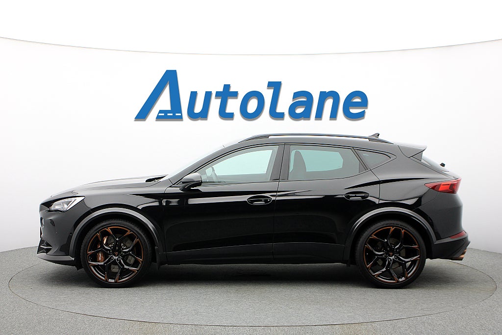 Cupra Formentor VZ5 2.5l 5-cyl, Kolfiber, 360°, BEATS®, CarPlay 390hk