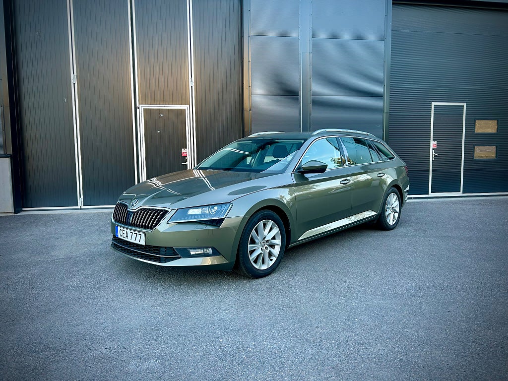 Skoda Superb Kombi 2.0 TDI 4x4 SCR Style Värmare, Kamera