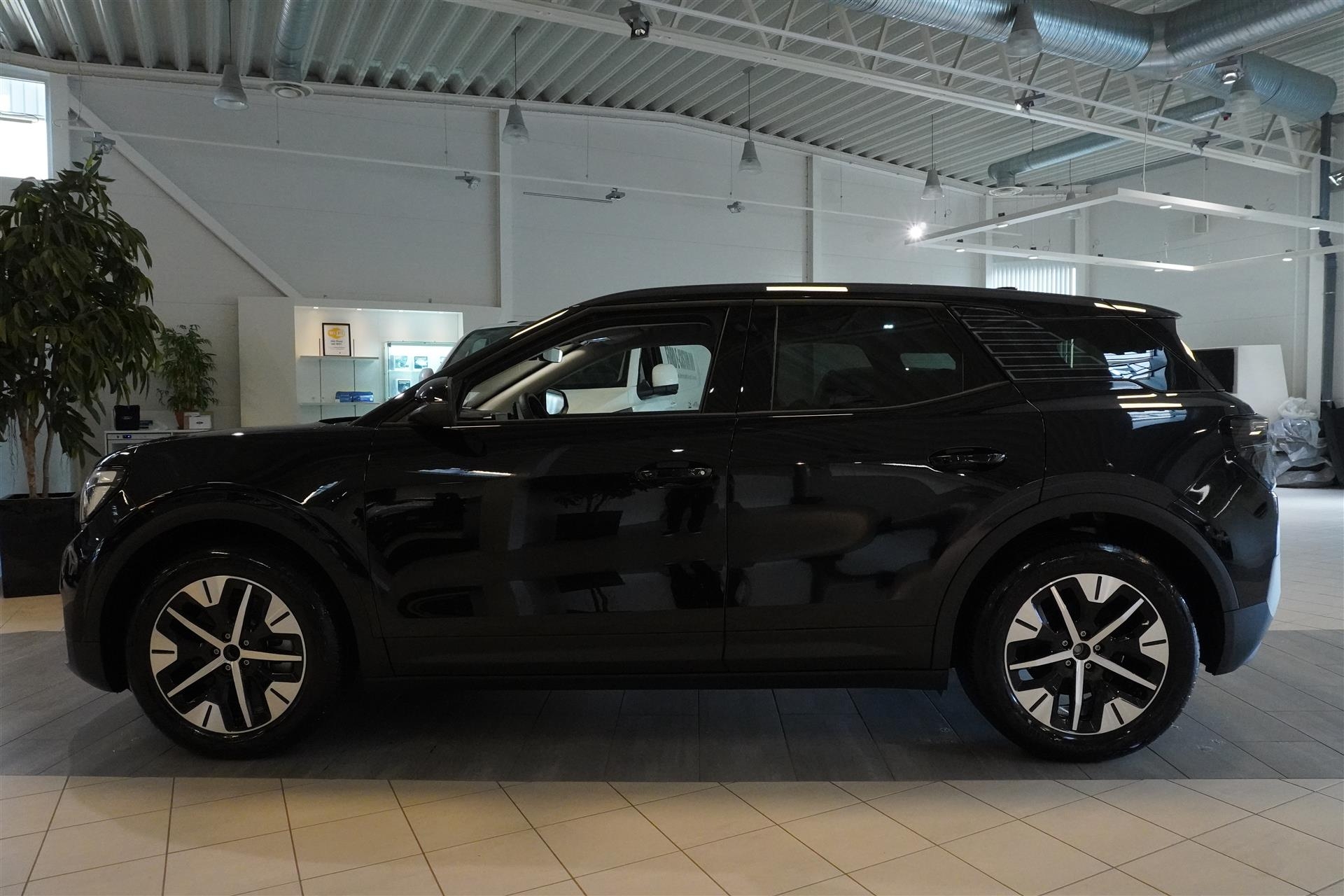 Ford Explorer 2026, photo 3/64