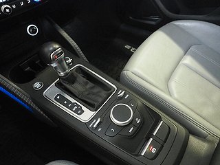 Kombi Audi Q2 16 av 23