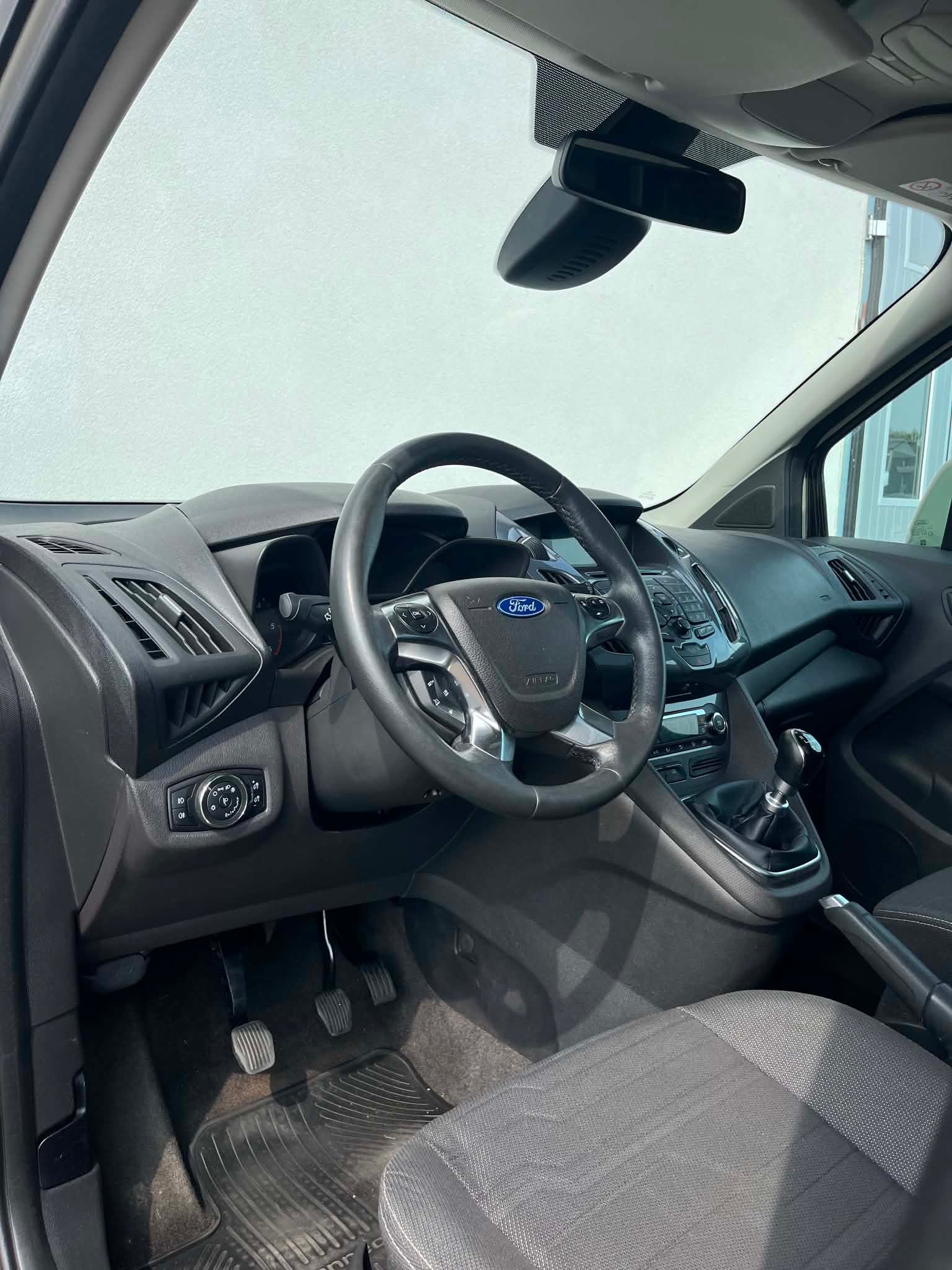 Ford Tourneo Connect 2015, bild 5/48