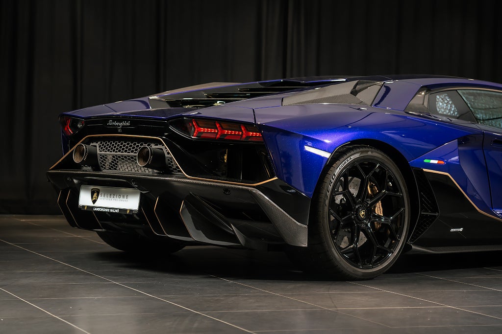 Gallery image 16 of 21