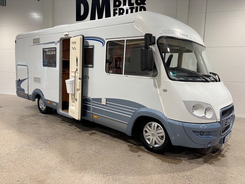 Hymer ERIBA ACx2 + Taksäng + Garage + Elpatron + 6 sov