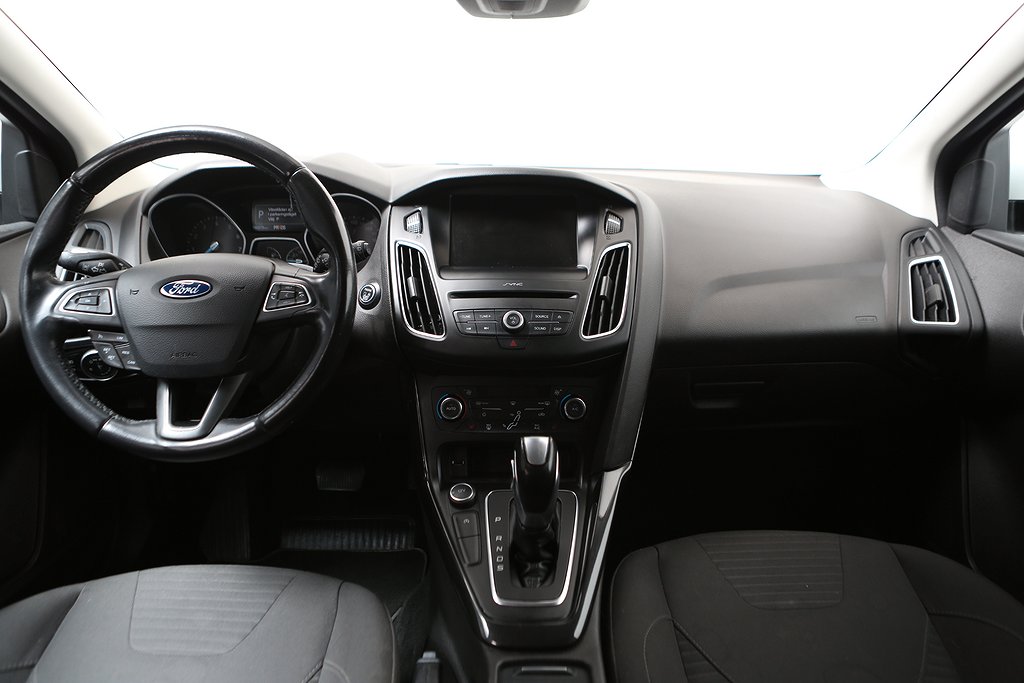 Ford Focus 1,0 EcoBoost 125hk Titanium Kombi Aut Dragkrok 2016